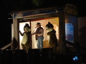 CHIP AND DALE'S CAMPFIRE SING-A-LONG