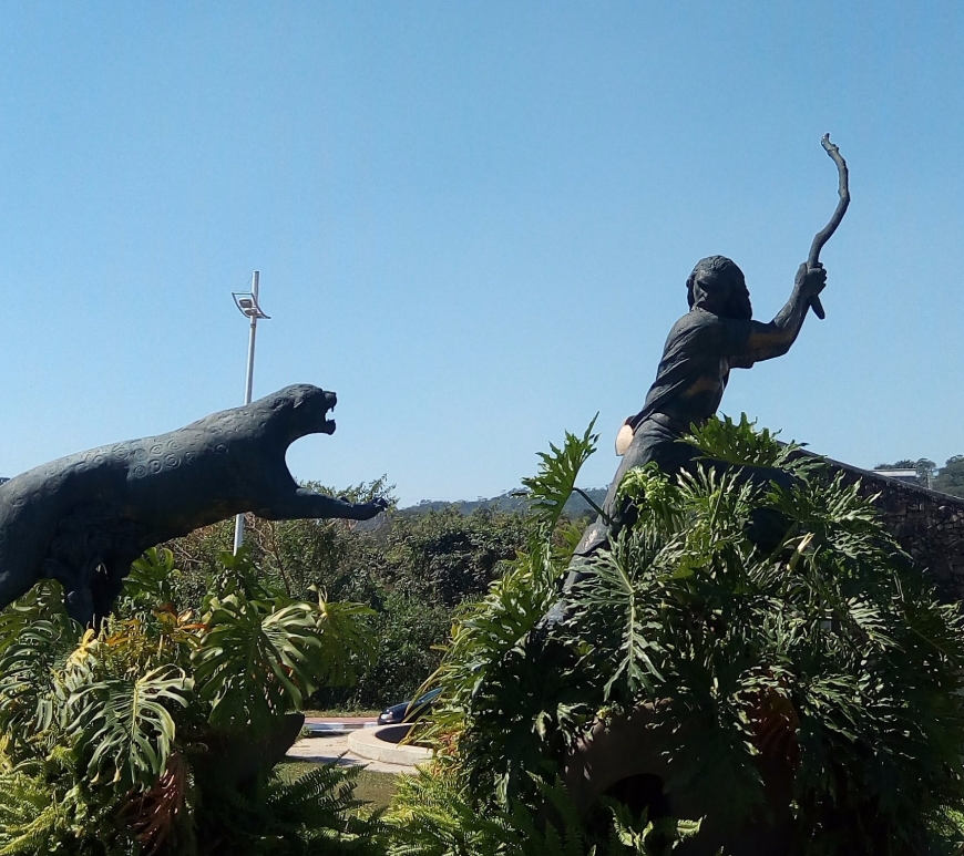 Monumento Santana do Parnaíba, SP
